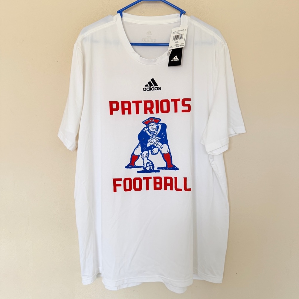 Adidas Aeroready Men’s 2XL White SS T- Shirt Patriots Football Logo - NWT